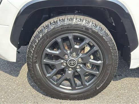 Used 2023 Toyota Tundra Platinum image 12