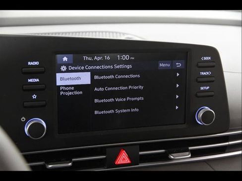 Used 2025 Hyundai Elantra Sport image 11