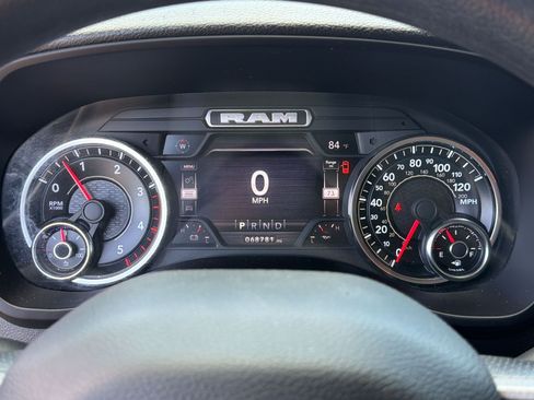 Used 2022 RAM 2500 Tradesman AWD/4WD image 21