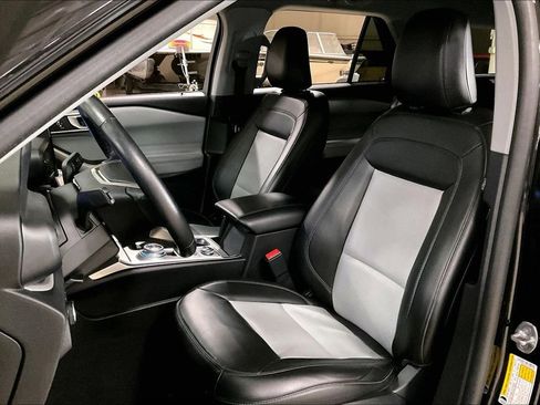 Certified 2023 Ford Explorer XLT w/ Equipment Group 202A image 23