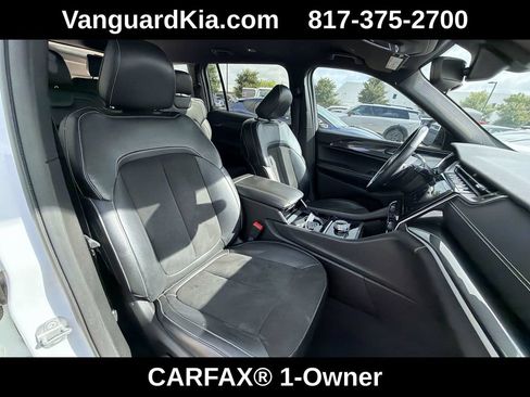 Used 2022 Jeep Grand Cherokee L Laredo RWD image 28
