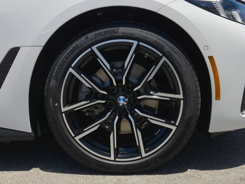 New 2026 BMW i4 eDrive40 w/ M Sport Package RWD image 6