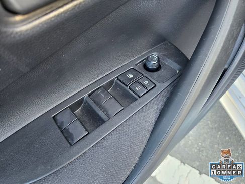 Used 2023 Toyota Corolla LE image 21