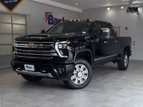 Certified 2024 Chevrolet Silverado 3500 High Country w/ High Country Premium Package image 2