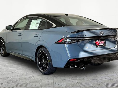 New 2026 Nissan Sentra SR FWD image 4