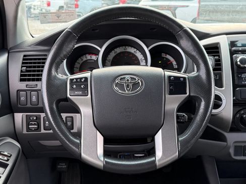Used 2012 Toyota Tacoma 4x4 Double Cab w/ TRD Off-Road Pkg image 18