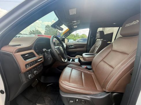 Used 2024 Chevrolet Tahoe High Country w/ Advanced Technology Package AWD/4WD image 25