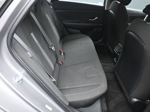 Certified 2024 Hyundai Elantra SEL FWD image 23