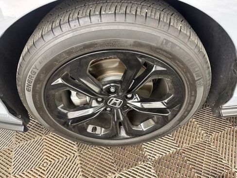 Certified 2025 Honda Accord SE image 31