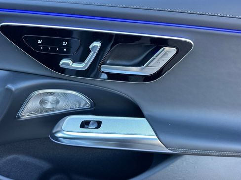 New 2026 Mercedes-Benz E 53 AMG e 4MATIC Sedan image 33