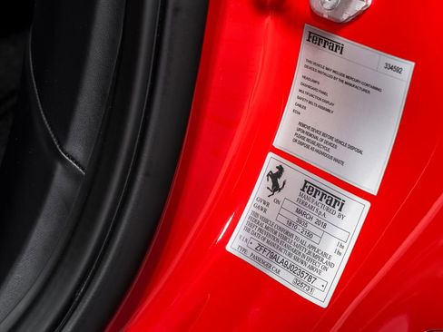 Used 2018 Ferrari 488 GTB image 11