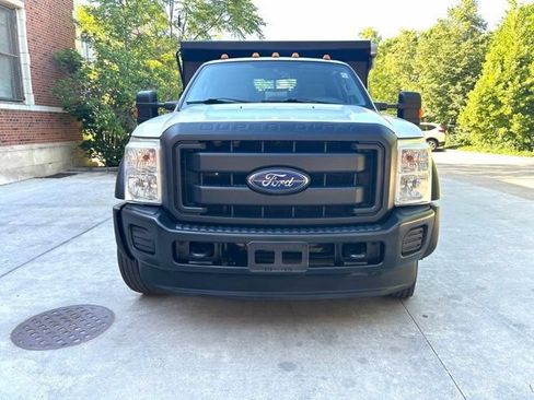 Used 2016 Ford F550 2WD Regular Cab Super Duty image 7