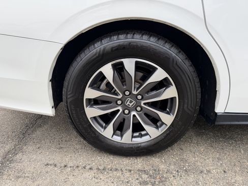 Certified 2022 Honda Odyssey EX-L image 9