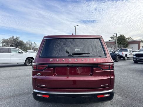 Used 2022 Jeep Wagoneer Series III image 4