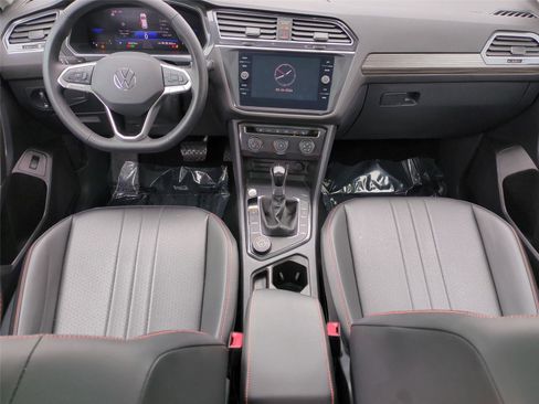 Used 2024 Volkswagen Tiguan Wolfsburg Edition AWD/4WD image 17