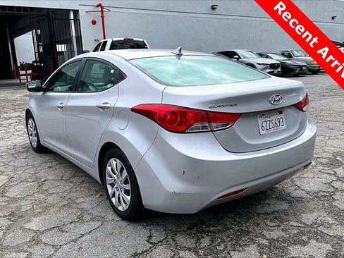 Used 2012 Hyundai Elantra GLS image 6