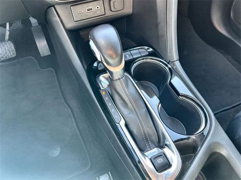 Used 2022 Buick Encore GX Select image 15