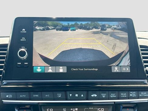 Used 2025 Honda Odyssey EX-L image 13