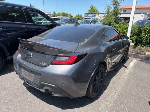 Used 2023 Toyota GR86 Premium w/ ALL Weather Mat Package (TMS) RWD image 6