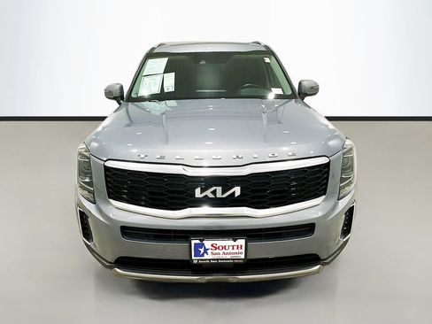 Used 2022 Kia Telluride S AWD/4WD image 2