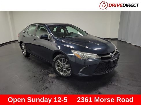 Used 2017 Toyota Camry SE FWD image 1