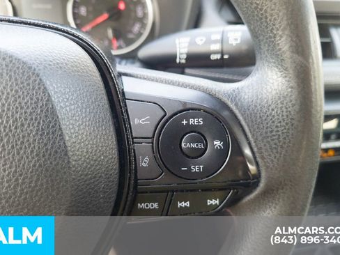 Used 2019 Toyota RAV4 LE FWD image 28