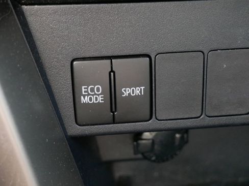 Used 2014 Toyota RAV4 XLE AWD/4WD image 20