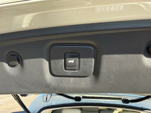 Used 2019 INFINITI QX60 Luxe w/ Sensory Package image 24