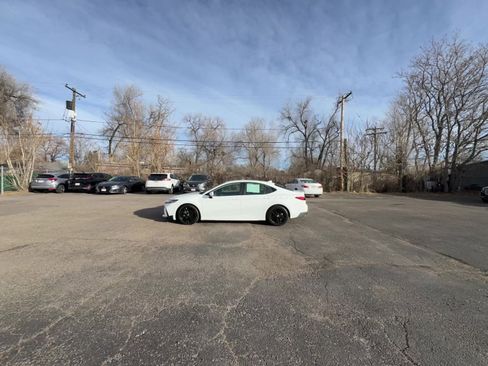 Used 2025 Toyota Camry SE image 14