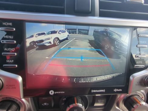 Used 2021 Toyota 4Runner SR5 Premium w/ Moonroof Package AWD/4WD image 18