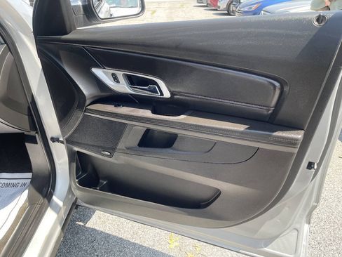Used 2017 GMC Terrain SLT w/ Driver Alert Package I FWD image 28
