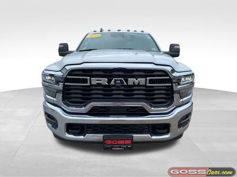 Certified 2025 RAM 2500 Tradesman AWD/4WD image 2