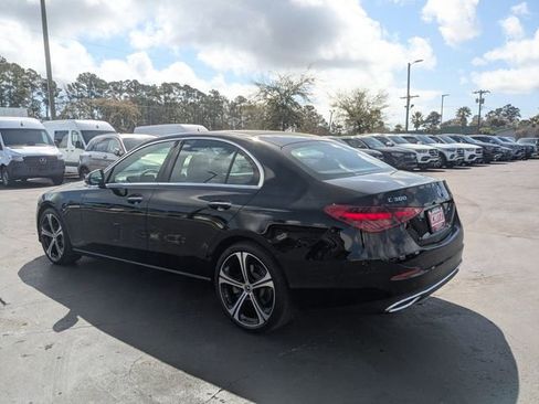 Used 2025 Mercedes-Benz C 300 Sedan image 7