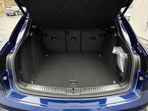 New 2026 Porsche Macan GTS image 20