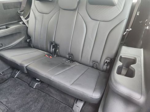 Used 2023 Hyundai Palisade SEL FWD image 25