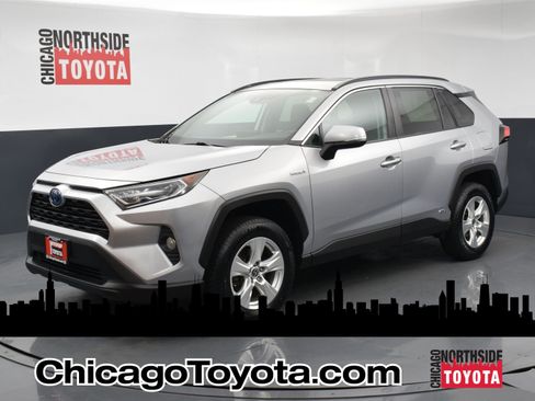 Used 2021 Toyota RAV4 XLE w/ Convenience Package AWD/4WD image 1