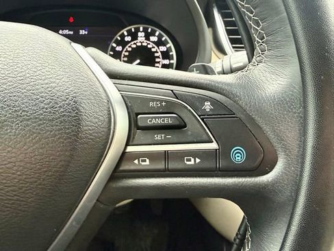 Used 2021 INFINITI QX50 Luxe image 18