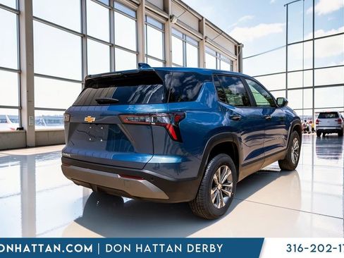 Used 2025 Chevrolet Equinox LT FWD image 30