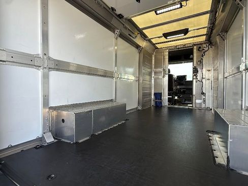 Used 2024 Chevrolet Brightdrop 600 w/ Battery Pack, Max Range image 29