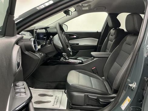 New 2026 Chevrolet Trax LT w/ Driver Confidence Package FWD image 8