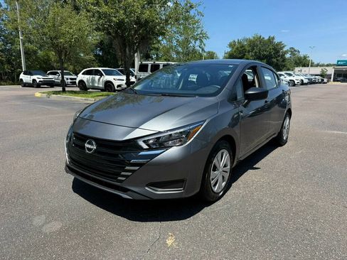 Used 2025 Nissan Versa S w/ Trunk Package FWD image 1