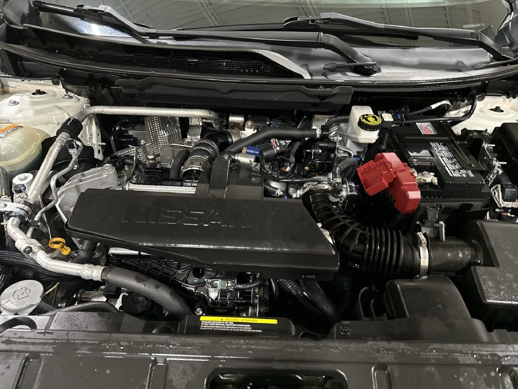 Used 2024 Nissan Rogue S FWD image 24