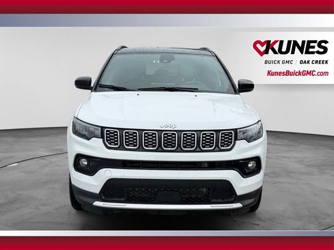 Used 2025 Jeep Compass Limited AWD/4WD image 3