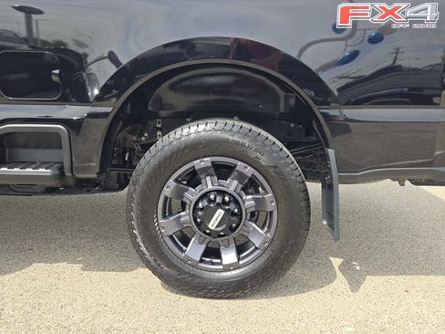 Used 2024 Ford F250 Lariat w/ Lariat Ultimate Package AWD/4WD image 17