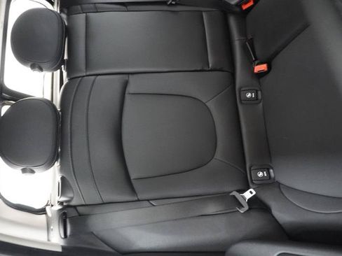 Used 2019 MINI Cooper Clubman ALL4 AWD/4WD image 8