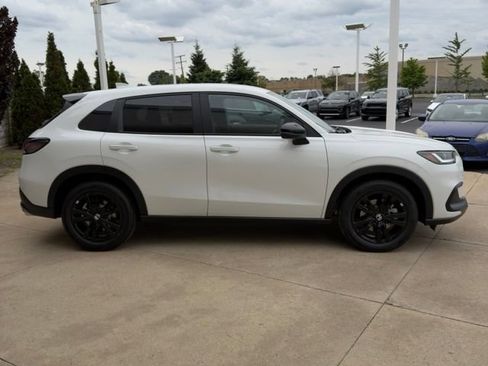 New 2027 Honda HR-V Sport image 6