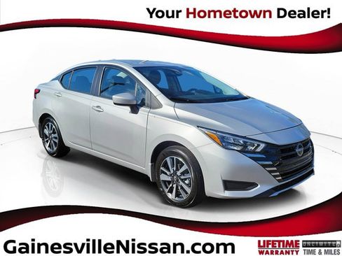 Used 2025 Nissan Versa SV w/ Trunk Package FWD image 1