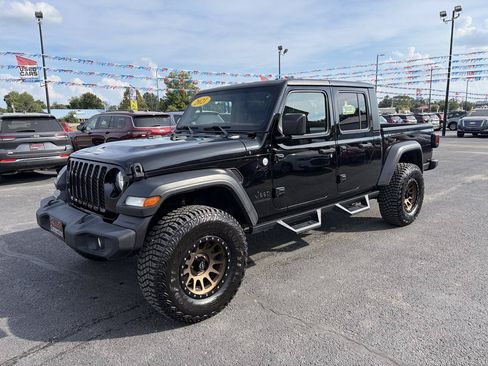 Used 2021 Jeep Gladiator Sport w/ Trailer Tow Package AWD/4WD image 9