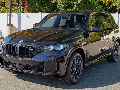 Used 2024 BMW X5 M60i w/ Executive Package image 3