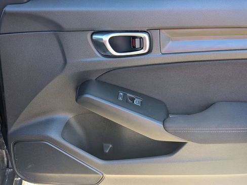 Used 2025 Honda Civic Sport image 35